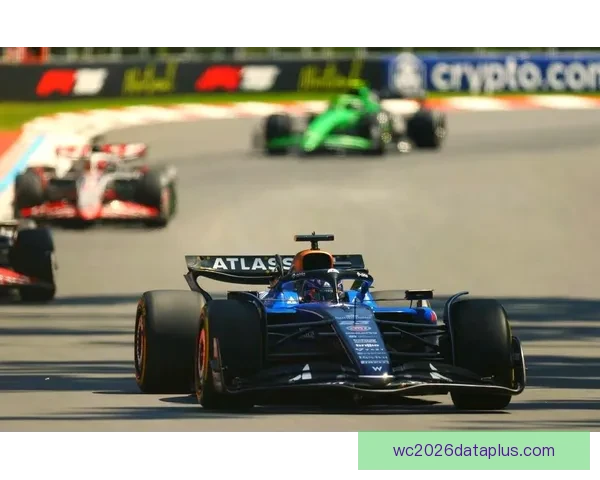 F1最新赛季精彩瞬间揭示车手激烈竞争与技术革新趋势